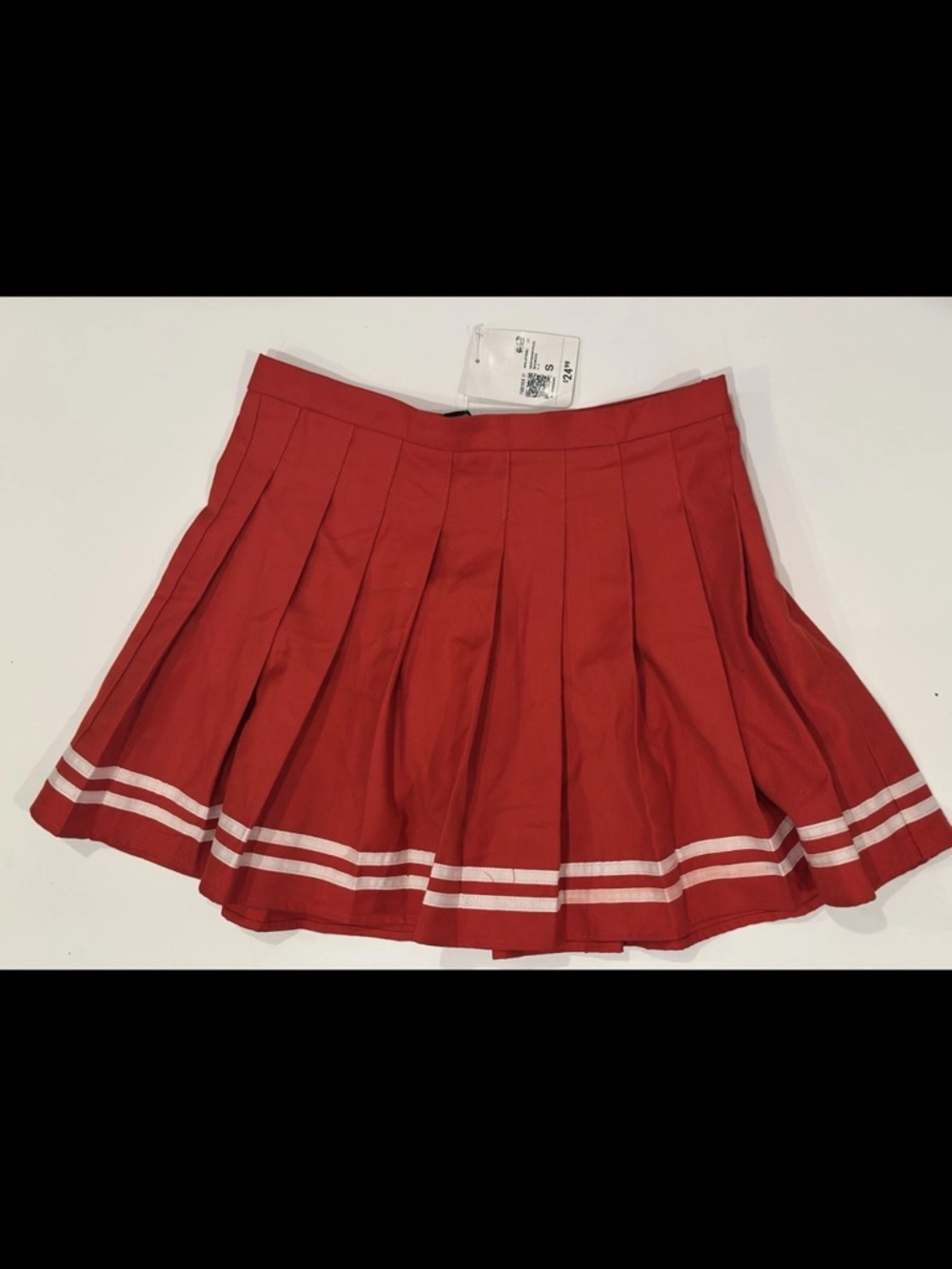 Forever 21 Red Pleated Skater Mini with White Stripes